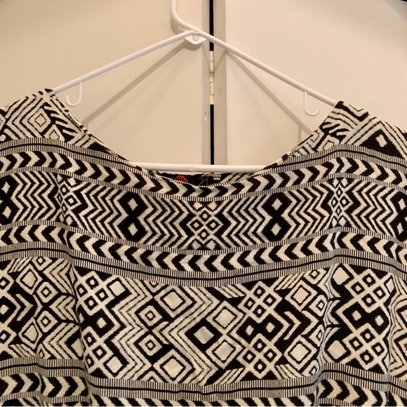 Forever 21 black white short-sleeve tunic style shirt belt loop… - Picture 7 of 9